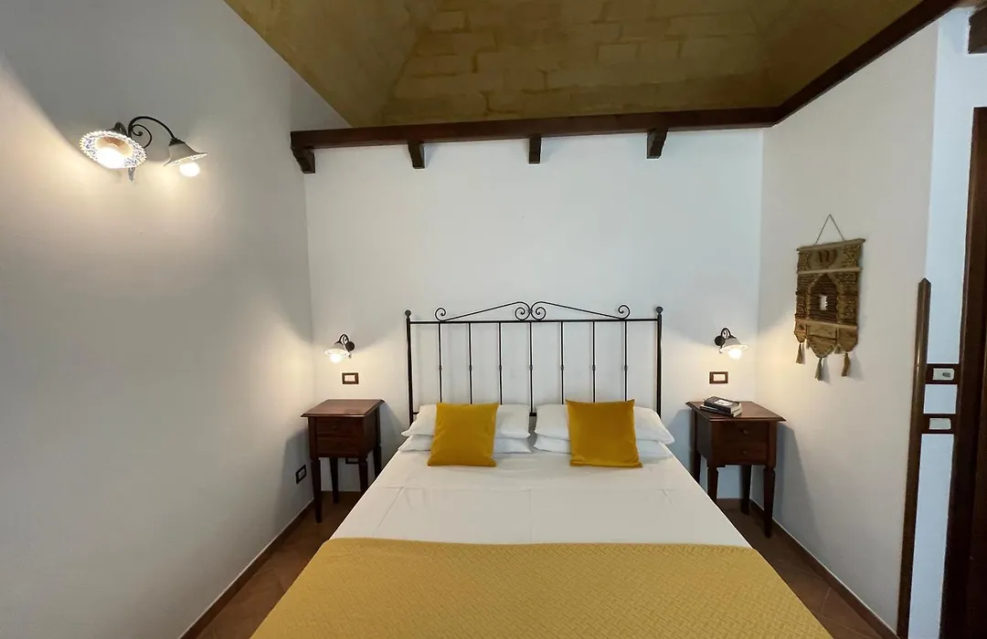 Ai Dammusi Rooms-1